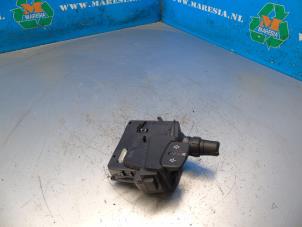 Used Wiper switch Renault Kangoo Express (FW) 1.5 dCi 75 FAP Price € 39,38 Margin scheme offered by Maresia Auto Recycling B.V.