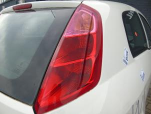 Used Taillight, right Fiat Punto Evo (199) 1.3 JTD Multijet 85 16V Euro 5 Price € 31,50 Margin scheme offered by Maresia Auto Recycling B.V.