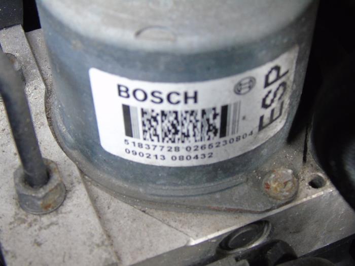 Używane Pompa ABS Alfa Romeo MiTo (955) 1.4 TB 16V Cena € 131,25 Procedura marży oferowane przez Maresia Auto Recycling B.V.