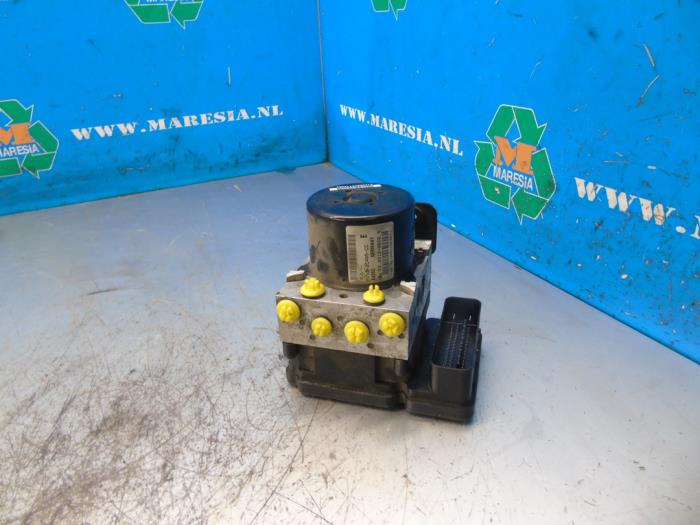Gebrauchte ABS Pumpe Ford Fiesta 6 (JA8) 1.4 TDCi Preis € 183,75 Margenregelung angeboten von Maresia Auto Recycling B.V.