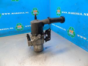 Used Power steering pump Peugeot Partner 1.6 HDI 90 Price € 157,50 Margin scheme offered by Maresia Auto Recycling B.V.