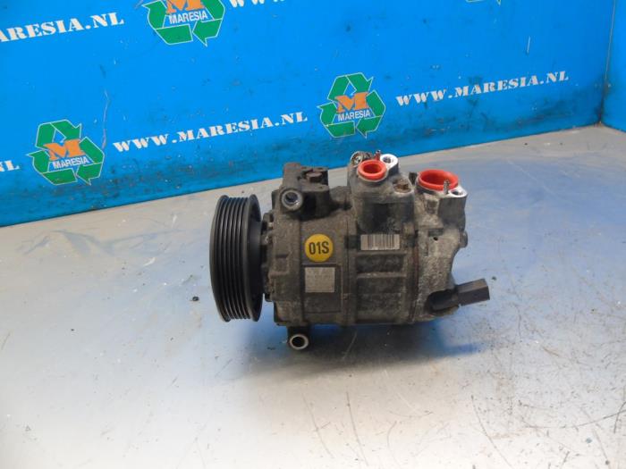 Usagé Pompe clim Volkswagen Golf V (1K1) 1.6 FSI 16V Prix € 136,50 Règlement à la marge proposé par Maresia Auto Recycling B.V.