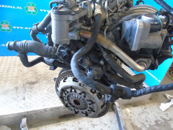 Silnik z Volkswagen Touran (1T1/T2) 1.6 FSI 16V 2004