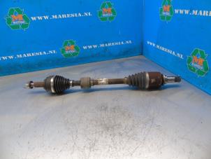 Used Front drive shaft, left Renault Clio IV Estate/Grandtour (7R) 1.5 Energy dCi 90 FAP Price € 63,00 Margin scheme offered by Maresia Auto Recycling B.V.