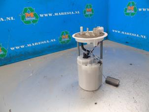 Used Electric fuel pump Opel Karl 1.0 12V Price € 57,75 Margin scheme offered by Maresia Auto Recycling B.V.