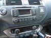 Radio CD player from a Kia Rio III (UB), 2011 / 2017 1.2 CVVT 16V, Hatchback, Petrol, 1.248cc, 62kW (84pk), FWD, G4LA, 2011-09 / 2017-12 2011