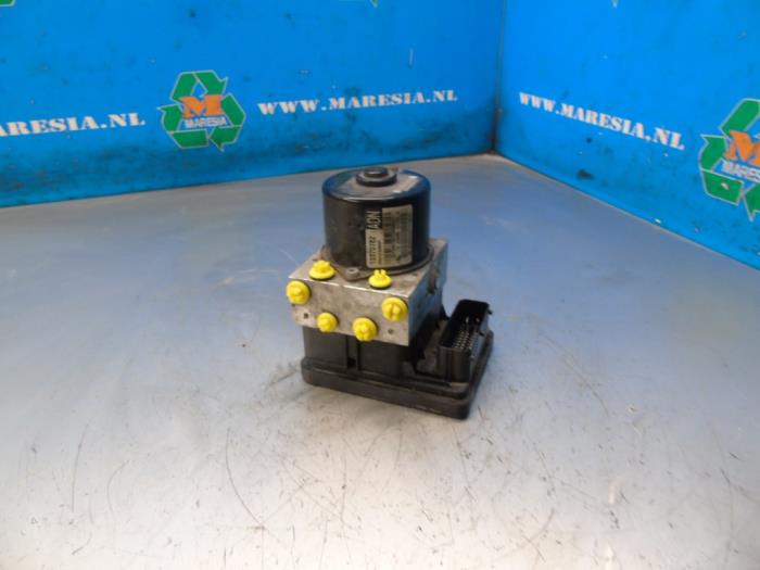 Begagnade ABS-pump Opel Astra J Sports Tourer (PD8/PE8/PF8) 1.4 16V ecoFLEX Pris € 183,75 Marginaltabell erbjuds av Maresia Auto Recycling B.V.