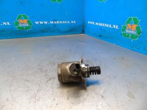 Used Mechanical fuel pump Seat Ibiza IV SC (6J1) 1.2 TSI Price € 105,00 Margin scheme offered by Maresia Auto Recycling B.V.