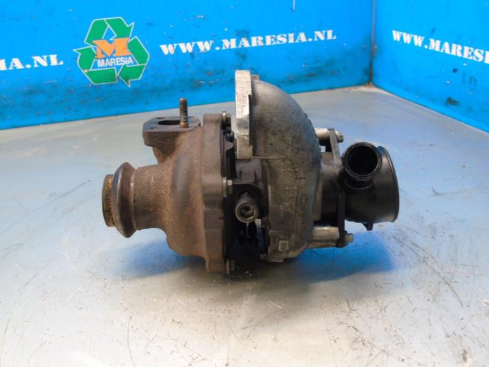 Usagé Turbo Volvo V40 (MV) 1.6 D2 Prix € 210,00 Règlement à la marge proposé par Maresia Auto Recycling B.V.