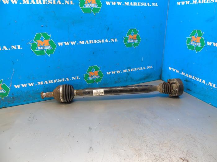 Front drive shaft, right from a Skoda Roomster (5J) 1.2 TSI 2012