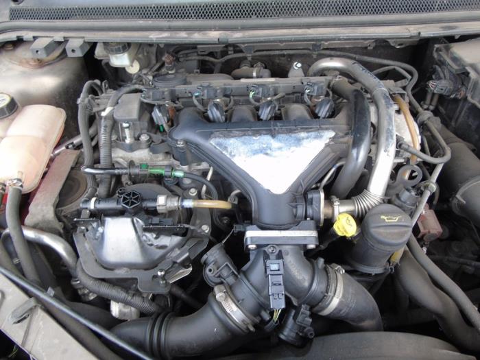 Motor de un Ford Focus 2 C+C 2.0 TDCi 16V 2009