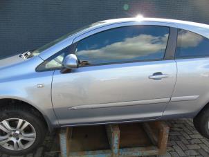 Usagé Portière 2portes gauche Opel Corsa D 1.2 16V Prix € 131,25 Règlement à la marge proposé par Maresia Auto Recycling B.V.