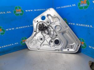 Usagé Mécanique vitre 4portes arrière droite Hyundai iX20 (JC) 1.4 CRDi 16V Prix € 52,50 Règlement à la marge proposé par Maresia Auto Recycling B.V.