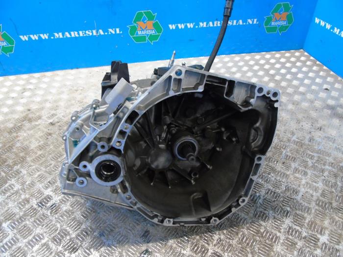 Gebrauchte Getriebe Nissan Juke (F16) 1.0 DIG-T 12V Preis auf Anfrage angeboten von Maresia Auto Recycling B.V.