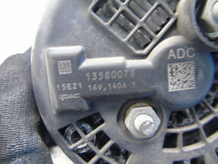 Dynamo d'un Opel Antara (LA6) 2.2 CDTI 16V 4x2 2015