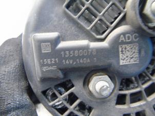 Dynamo d'un Opel Antara (LA6) 2.2 CDTI 16V 4x2 2015
