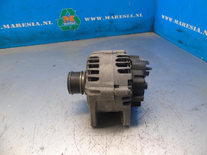 Usagé Dynamo Renault Captur I (2R) 1.5 Energy dCi 90 FAP Prix € 78,75 Règlement à la marge proposé par Maresia Auto Recycling B.V.