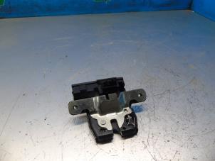 Used Tailgate lock mechanism Ford Fiesta 6 (JA8) 1.0 SCI 12V 80 Price € 39,38 Margin scheme offered by Maresia Auto Recycling B.V.