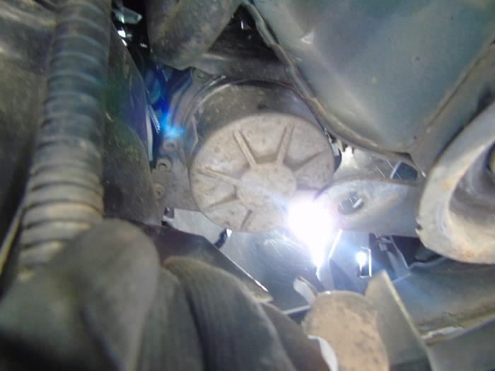 Usagé Pompe direction assistée Dacia Sandero II Prix € 231,00 Règlement à la marge proposé par Maresia Auto Recycling B.V.