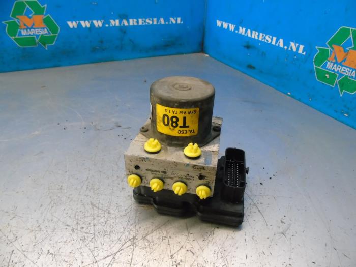 Usagé Pompe ABS Kia Picanto (TA) 1.0 12V Prix € 105,00 Règlement à la marge proposé par Maresia Auto Recycling B.V.