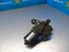 Front wiper motor from a Chevrolet Spark (M300) 1.2 16V 2010
