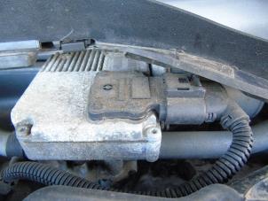 Used Front wiper motor Audi A4 Avant (B8) 2.0 TDI 16V Price € 52,50 Margin scheme offered by Maresia Auto Recycling B.V.