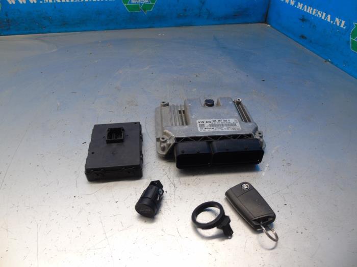 Used Ignition lock + computer Skoda Karoq 1.5 TSI 16V Price on request offered by Maresia Auto Recycling B.V.
