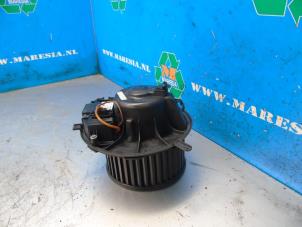 Used Heating and ventilation fan motor Volkswagen Passat Variant (3C5) 2.0 FSI 16V Price € 52,50 Margin scheme offered by Maresia Auto Recycling B.V.