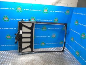 Used Sliding headliner mechanism Nissan Qashqai (J10) 1.6 16V Price on request offered by Maresia Auto Recycling B.V.