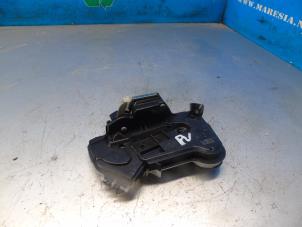 Used Front door lock mechanism 4-door, right Peugeot 108 1.2 VTi 12V Price € 31,50 Margin scheme offered by Maresia Auto Recycling B.V.