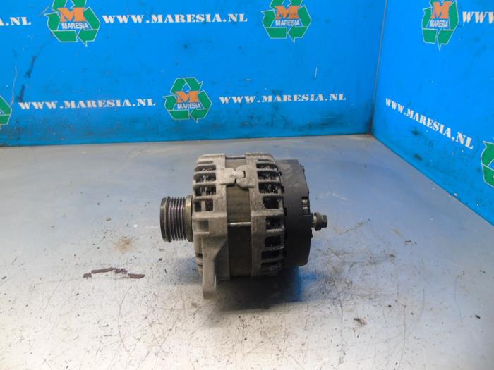 Begagnade Dynamo Iveco Daily Pris € 288,75 Marginaltabell erbjuds av Maresia Auto Recycling B.V.