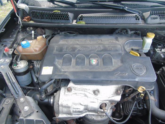 Motor de un Lancia Delta (844) 1.6 D Multijet 16V 120 2010