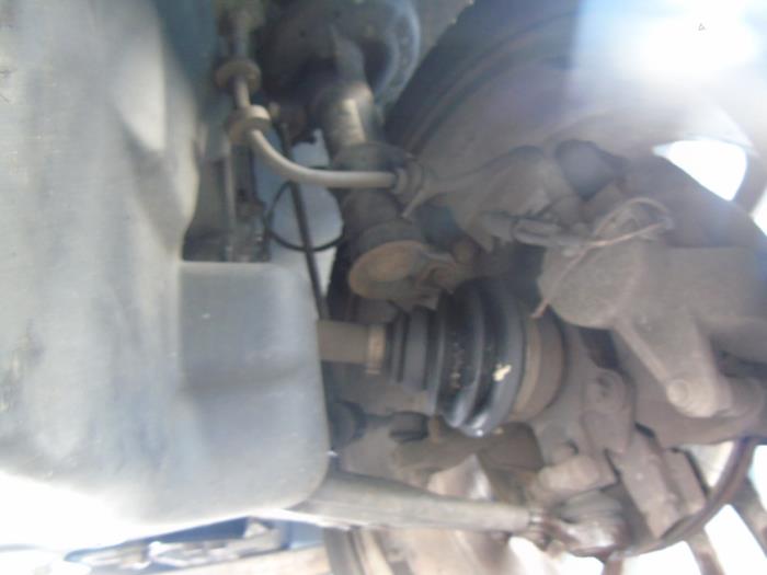 Gebrauchte Antriebswelle links vorne Lancia Delta (844) 1.6 D Multijet 16V 120 Preis € 105,00 Margenregelung angeboten von Maresia Auto Recycling B.V.
