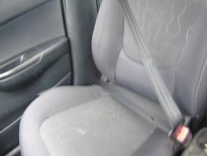 Usados Cinturón de seguridad derecha delante Hyundai i20 1.2i 16V Precio € 52,50 Norma de margen ofrecido por Maresia Auto Recycling B.V.