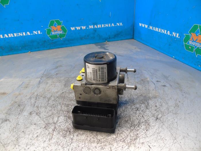 Gebrauchte ABS Pumpe Chevrolet Captiva (C100) 2.0 CDTI 16V 150 4x4 Preis auf Anfrage angeboten von Maresia Auto Recycling B.V.