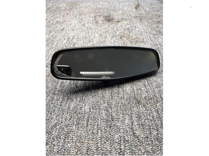 Rear view mirror from a Chevrolet Cruze (300) 2.0 D 16V 2011