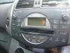 Radio CD player from a Toyota RAV4 (A3), 2005 / 2012 2.2 D-4D 16V 4x4, Jeep/SUV, Diesel, 2.231cc, 100kW (136pk), 4x4, 2ADFTV, 2006-03 / 2012-12, ALA30 2007