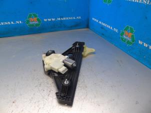 Used Rear door window mechanism 4-door, right Renault Clio V (RJAB) 1.0 TCe 90 12V Price € 73,50 Margin scheme offered by Maresia Auto Recycling B.V.