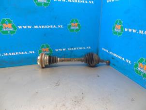 Used Front drive shaft, left Volkswagen Caddy III (2KA,2KH,2CA,2CH) 1.6 TDI 16V Price € 131,25 Margin scheme offered by Maresia Auto Recycling B.V.