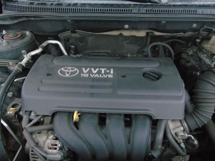 Motor van een Toyota Corolla (E12) 1.6 16V VVT-i 2006