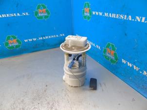 Used Electric fuel pump Renault Clio V (RJAB) 1.0 TCe 90 12V Price € 99,75 Margin scheme offered by Maresia Auto Recycling B.V.