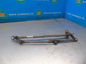 Used Wiper mechanism Opel Vectra C 1.8 16V Price € 31,50 Margin scheme offered by Maresia Auto Recycling B.V.