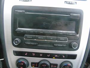 Used Radio CD player Volkswagen Scirocco (137/13AD) 2.0 TSI 16V Price on request offered by Maresia Auto Recycling B.V.
