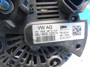 Dynamo från en Volkswagen Scirocco (137/13AD) 2.0 TSI 16V 2014