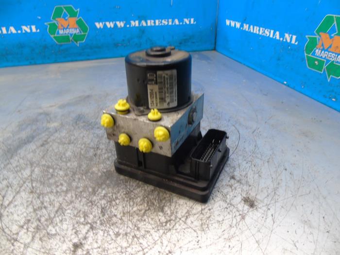 Used ABS pump Opel Astra J GTC (PD2/PF2) 1.4 Turbo 16V ecoFLEX 140 Price € 157,50 Margin scheme offered by Maresia Auto Recycling B.V.