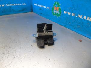 Used Tailgate lock mechanism Volkswagen Scirocco (137/13AD) 2.0 TSI 16V Price € 26,25 Margin scheme offered by Maresia Auto Recycling B.V.