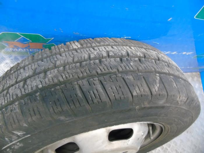 Wheel + winter tyre from a Iveco Daily 2021