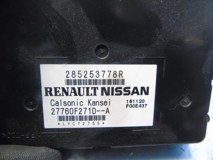 Ordenador calefacción de un Renault Clio V (RJAB) 1.0 TCe 90 12V 2021