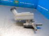 Master cylinder from a Renault Clio V (RJAB) 1.0 TCe 90 12V 2021