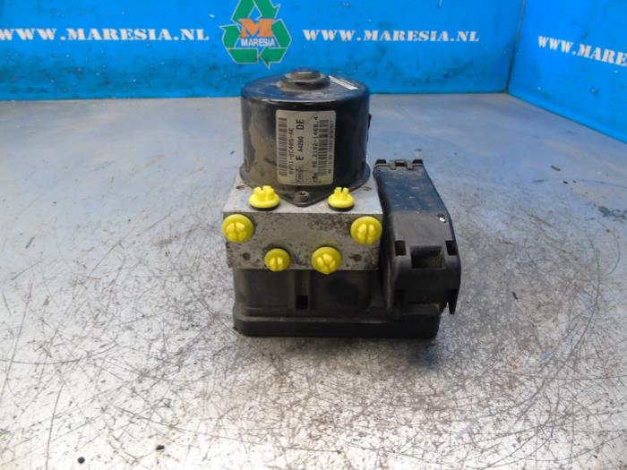 Used ABS pump Ford Fiesta 6 (JA8) 1.6 TDCi 16V 90 Price € 105,00 Margin scheme offered by Maresia Auto Recycling B.V.